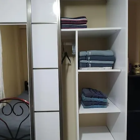 Havaalanina 7 Km Lara Plajlarina 3 Km Bahceli Ev Apartman *